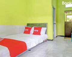 Hotel Oyo 92998 Wiludjeng Guesthouse (Sragen, Indonesia)