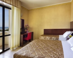 Khách sạn Hotel Metropole (Rimini, Ý)