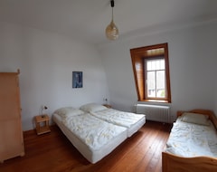 Tüm Ev/Apart Daire Two Spacious Apartment In Maintained Villa In Kiel (Kiel, Almanya)