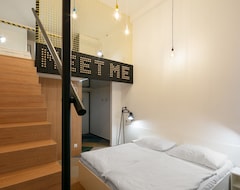 Otel Meetme23 (Prag, Çek Cumhuriyeti)
