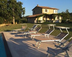 Toàn bộ căn nhà/căn hộ Villa In Saturnia With 3 Bedrooms Sleeps 6 (Manciano, Ý)