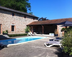Cijela kuća/apartman Maison Les Bardon; Villa With Heated Pool For 8 People (La Pacaudière, Francuska)