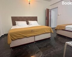 Khách sạn Mps Sai Palace (Tiruvannamalai, Ấn Độ)