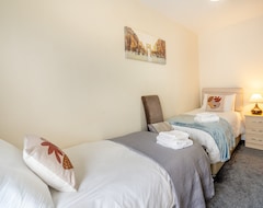Cijela kuća/apartman 3 Bedroom Accommodation In Gorseinon (Greinton, Ujedinjeno Kraljevstvo)