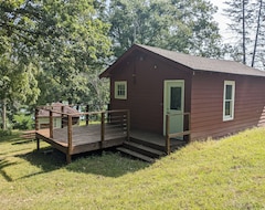 Toàn bộ căn nhà/căn hộ Black Oak Tiny Cabin On Lake In Montour (Montour, Hoa Kỳ)