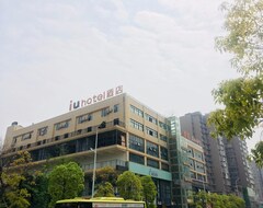 Hotel Iu  Chengdu Jianyang Xiongzhou Plaza Branch (Ziyang, Kina)