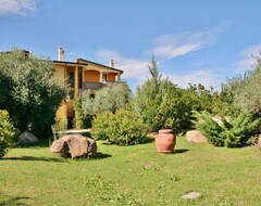 Toàn bộ căn nhà/căn hộ Ferienwohnung In Villa Mit Garten Bis 5 Minuten Vom Sandstrand (Lotzorai, Ý)