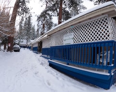 Hotel Cathy's Cottages (Big Bear City, USA)