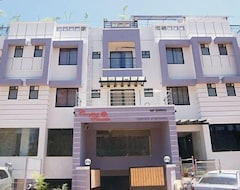 Khách sạn OYO 5934 Lokaz (Bengaluru, Ấn Độ)