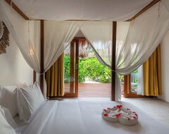 Sensations Eco-chic Hotel (Zanzibar By, Tanzania)