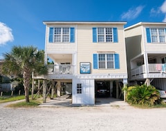 Hotel Off Season Special At Windward! Book Now For Any Week And Save $100! Book For 3 Or More Nights And Save $50! Book Now! (Carolina Beach, Sjedinjene Američke Države)