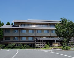 Ryokan Imperial Resort Tsujun Sanso (Kumamoto, Japan)
