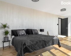 Toàn bộ căn nhà/căn hộ Luxury Penthouse Prague (Praha, Cộng hòa Séc)