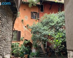Toàn bộ căn nhà/căn hộ Casa Mani Campo De Fiori (Rome, Ý)