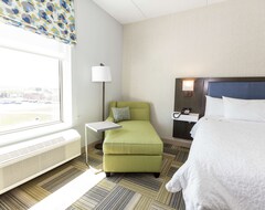 Khách sạn Hampton Inn & Suites Syracuse North Airport Area (North Syracuse, Hoa Kỳ)