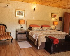 Hotel Valley Bushveld Country Lodge (Addo Elephant National Park, South Africa)