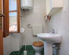 Toàn bộ căn nhà/căn hộ Apartment In Beli (cres), Capacity 2+2 (Beli, Croatia)