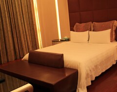 Khách sạn Madrid Classic Hotel (Hsinchu City, Taiwan)