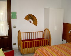 Bed & Breakfast L'Antico Borgo Rooms Rental (Caprie, Italija)
