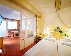 Khách sạn Alpenbad Hotel Hohenhaus (Hintertux, Áo)