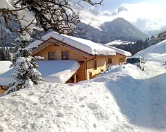Toàn bộ căn nhà/căn hộ New Wooden House In The Middle Of A Skiing Area (Bischofshofen, Áo)