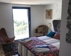 Hele huset/lejligheden Beautiful Villa Overlooking The Bay Of St Tropez - 4 Bedrooms And 1 Studio (Roquebrune-sur-Argens, Frankrig)