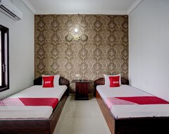 Khách sạn Oyo 92907 Miranda Hotel Syariah (Gresik, Indonesia)