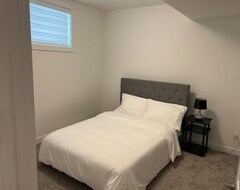 Casa/apartamento entero Cozy 1 Bedroom Basement Suite (Calgary, Canadá)