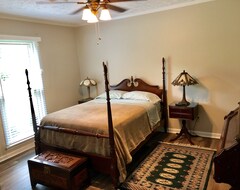 Entire House / Apartment Koral Pines... Southern Retreat (Montgomery, USA)