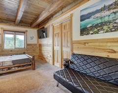 Cijela kuća/apartman New & Recently Remodeled! The Forest Chalet, Private Hot Tub, Short Drive From Breck Ski Resort! (Blue River, Sjedinjene Američke Države)