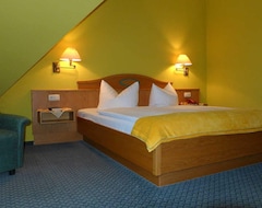 Khách sạn 26 Double Rooms - Landhotel Neuwiese With Traditional Inn An Der Mühle (Hoyerswerda, Đức)