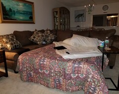 Entire House / Apartment Oceanfront Condo A Perfect Getaway (Sea Isle City, USA)