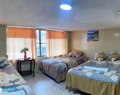 Hotel Hospedaje Banos de Agua Santa (Baños, Ekvador)