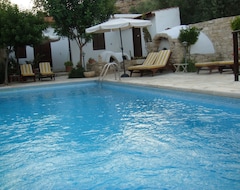 Khách sạn Avalon Village Houses (Limassol, Síp)