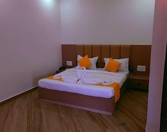 Khách sạn The Infinite Hotel (Chotila, Ấn Độ)