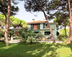 Toàn bộ căn nhà/căn hộ Vacation Home Villa Margherita In Platamona - 10 Persons, 4 Bedrooms (Talamona, Ý)