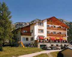 Khách sạn Alpenrose (Tauplitz, Áo)