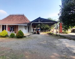 Khách sạn Spot On 92738 Wisma Bani Pandi Syariah (Jepara, Indonesia)