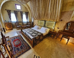 Khách sạn Eyes Of Cappadocia Cave Hotel (Uçhisar, Thổ Nhĩ Kỳ)