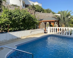 Hele huset/lejligheden Detached Villa With Pool And Stunning Sea And Mountain Views (El Ràfol d'Almúnia, Spanien)