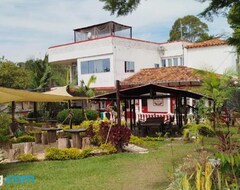 Khách sạn Hotel Campestre Y Cerveceria Flor De Canela (Guatapé, Colombia)