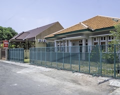 Khách sạn OYO 2072 Wisma Teratai (Cirebon, Indonesia)