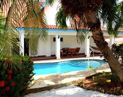 Khách sạn Agave Gardens (Noord, Aruba)