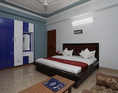 OYO 12502 City Hotel (Noida, India)