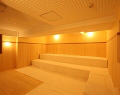 Hotel Sauna & Spa Avinel (Fukuoka, Japón)