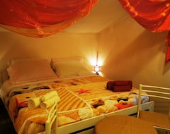 Hotel Oriental Room 2 Double Beds With Private Bathroom (Raiano, Italija)
