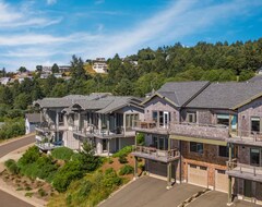 Entire House / Apartment Eagle Townhome - Pacific Seawatch (Pacific City, USA)