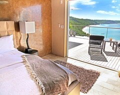 Khách sạn Ceblue Villas (Sandy Ground Village, Lesser Antilles)