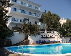 Khách sạn Daidalos Hotel (Armenistis, Hy Lạp)