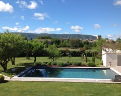 Toàn bộ căn nhà/căn hộ Villa In A Privileged Setting With Every Comfort (Cabrieres d'Avignon, Pháp)
